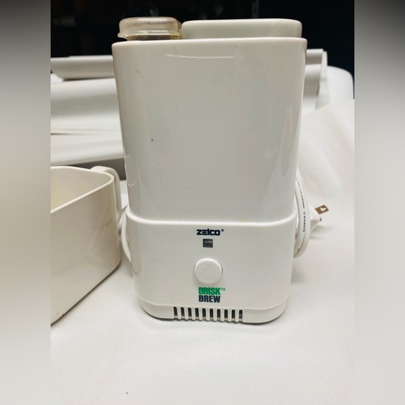 TINY PORTABLE COFFEE MAKER FOR ON THE GO COFFEE LOVERS‼️ - Picture 9 of 10